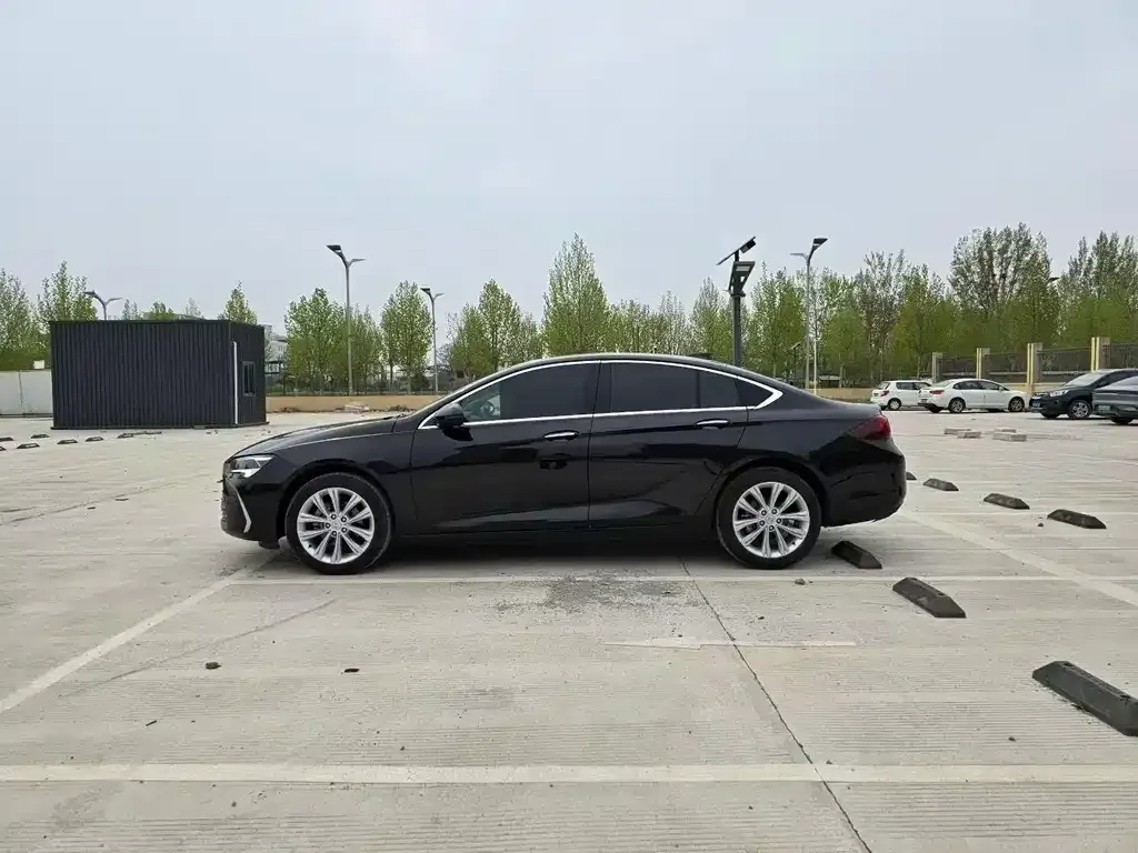 Buick Regal — фото 8