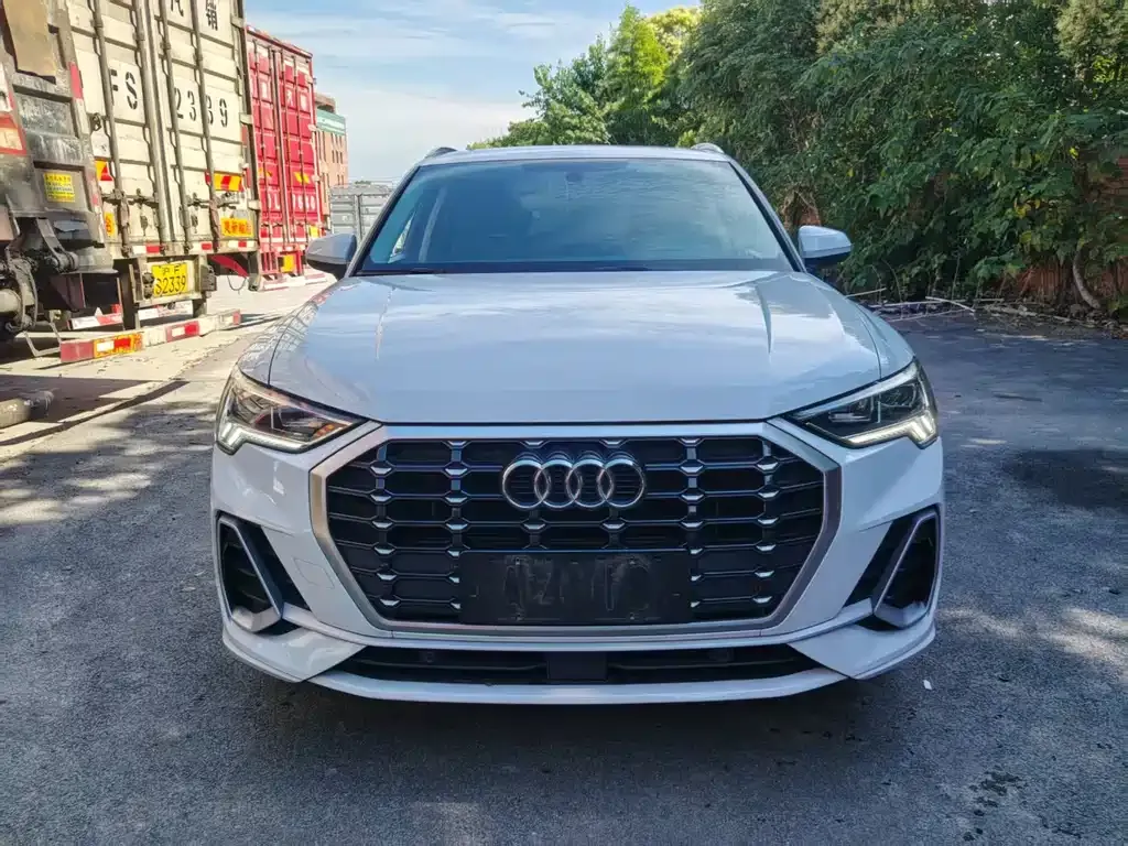 Audi Q3 — фото 9