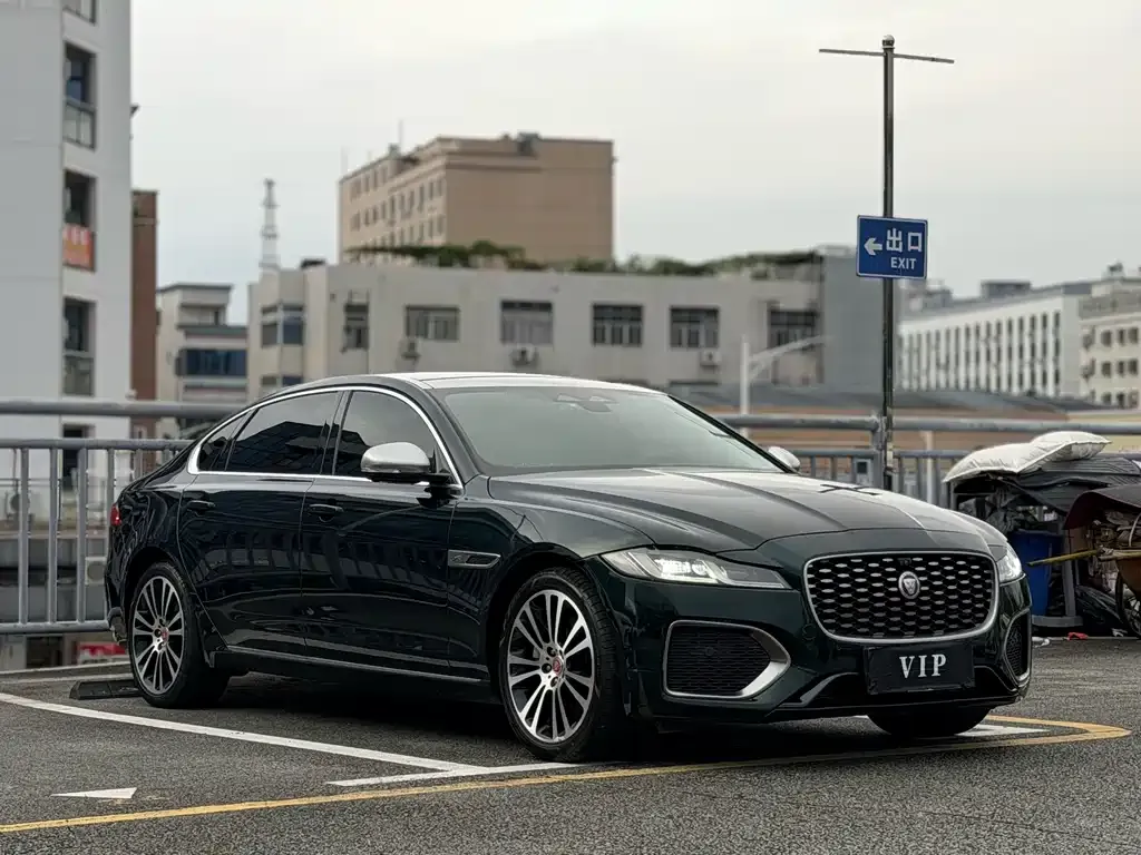 Jaguar XFL — фото 3