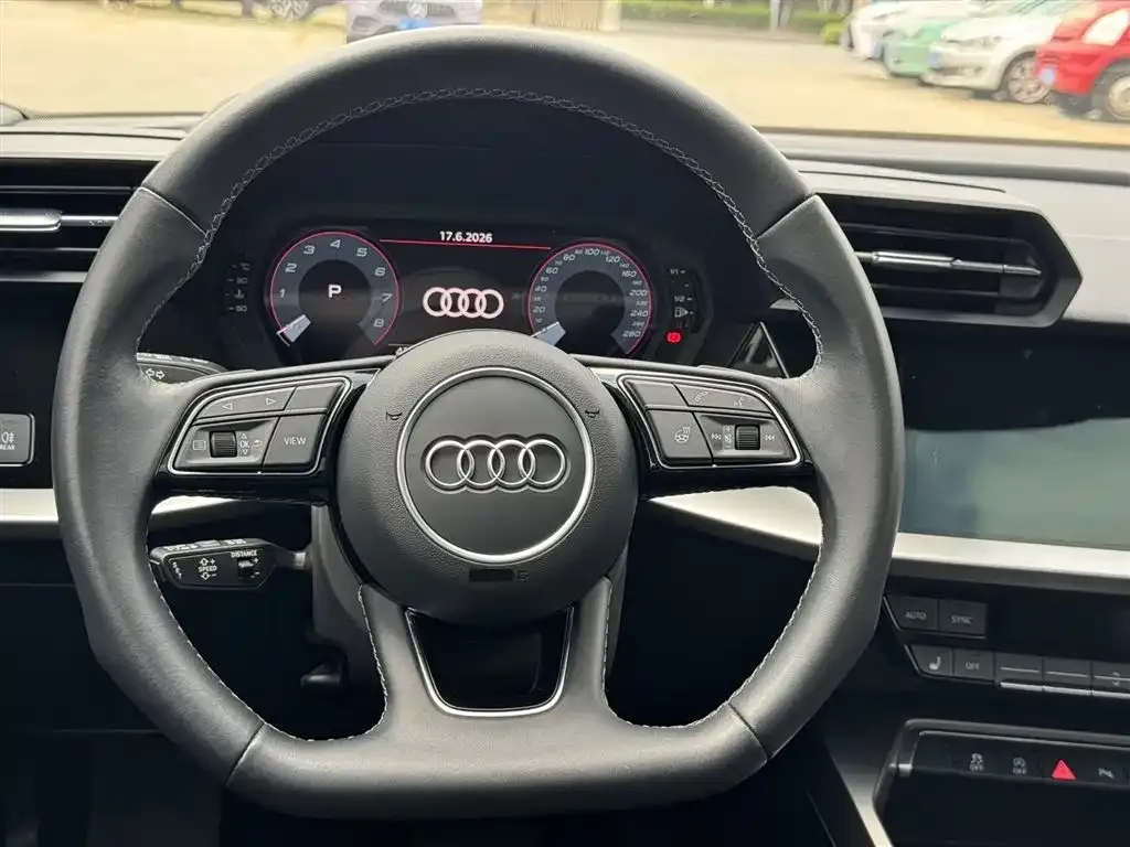 Audi A3 — фото 2