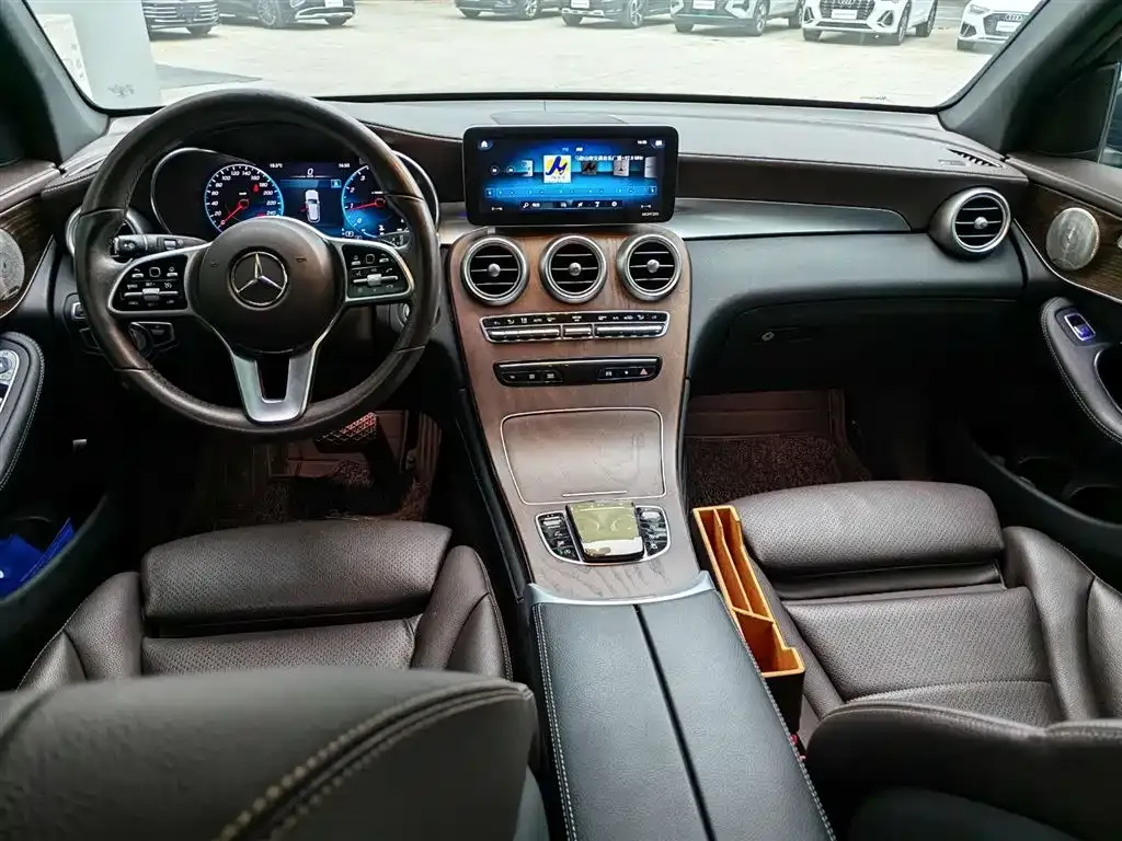 Mercedes-Benz GLC — фото 2