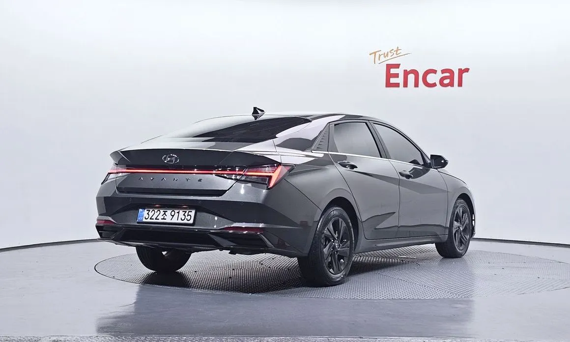 Hyundai AVANTE — фото 3