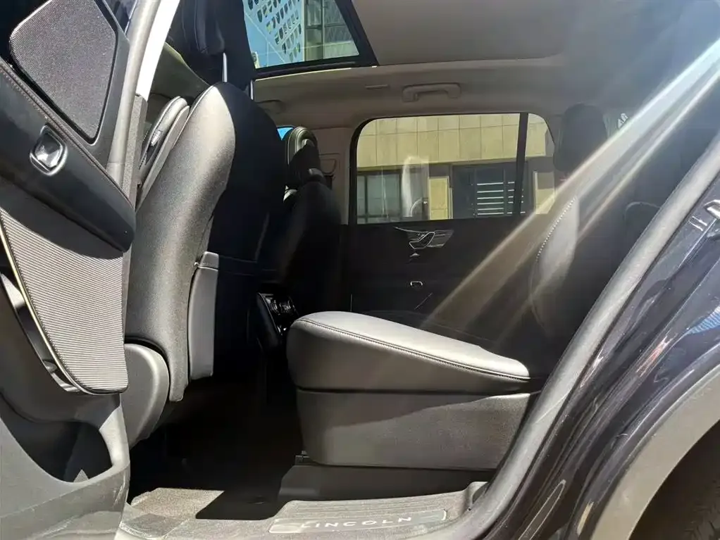 Lincoln Aviator 2024 из CN, фото 7