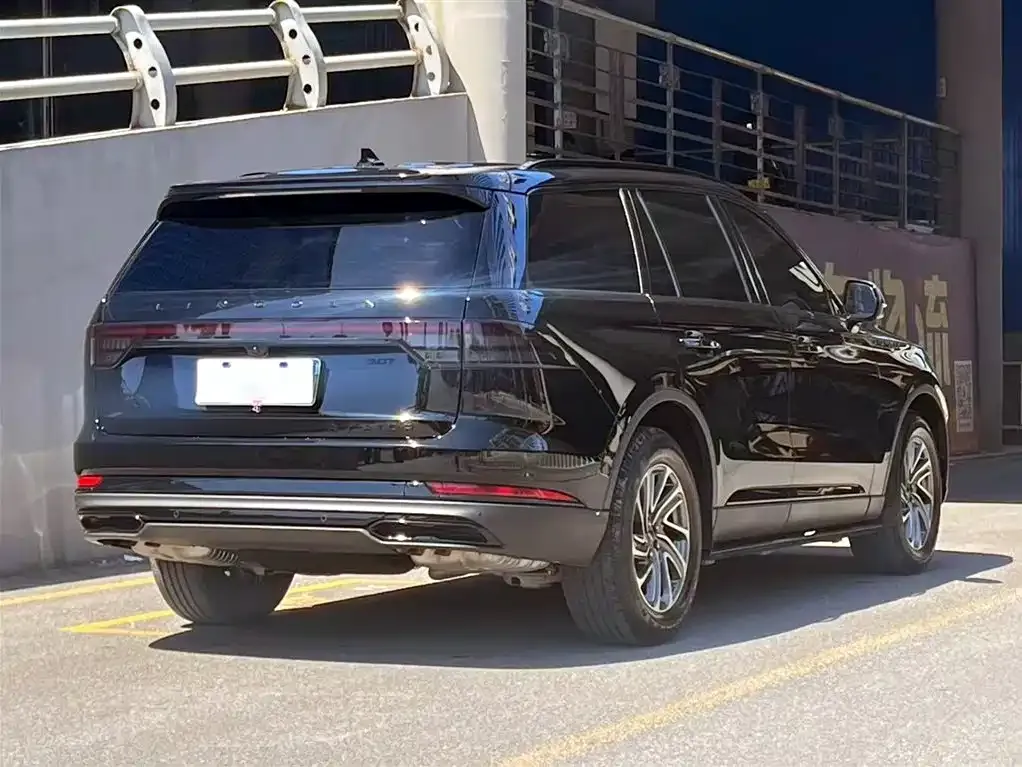 Lincoln Aviator 2024 из CN, фото 10