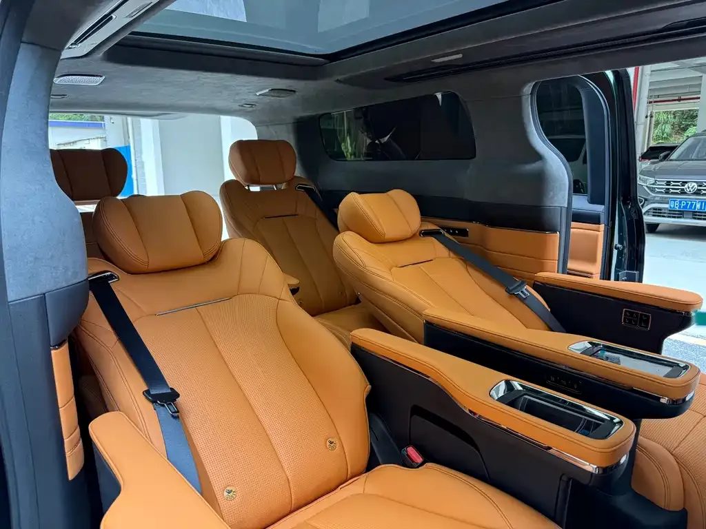 Geely Yizhen L380 2025 из CN, фото 9