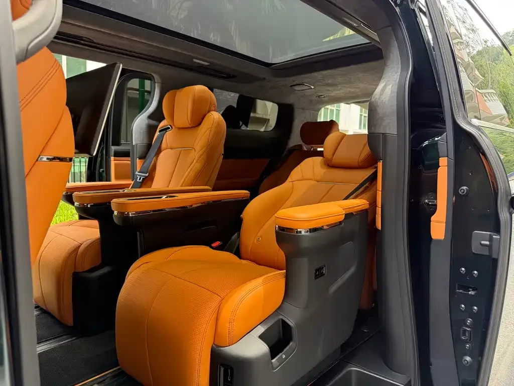Geely Yizhen L380 2025 из CN, фото 8