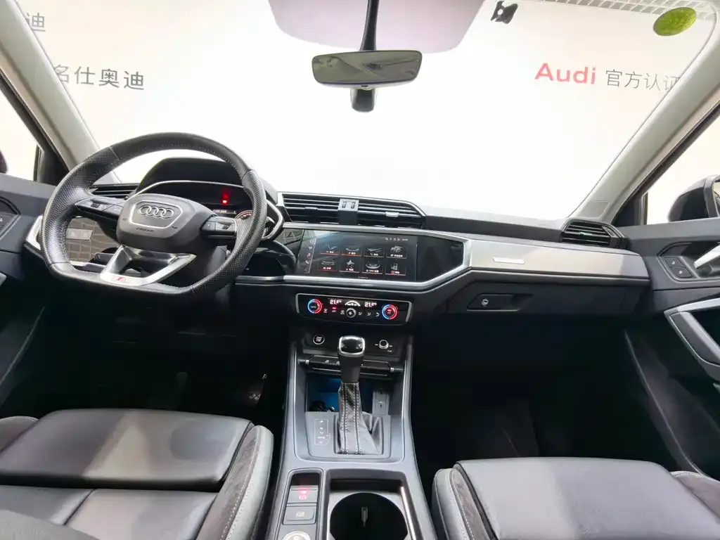 Audi Q3 Sportback — фото 9