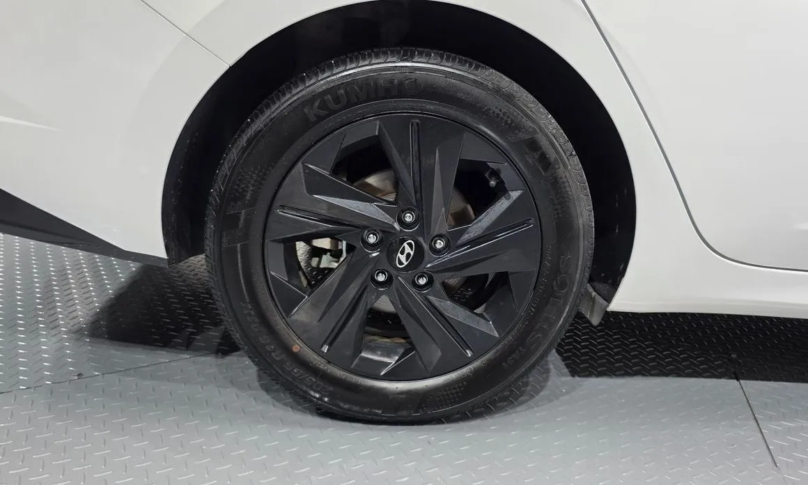 Hyundai AVANTE 2023 из KR, фото 8