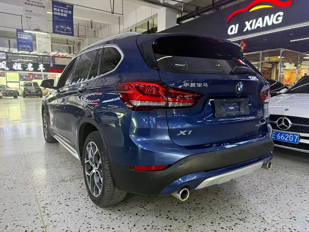 BMW X1 — фото 2