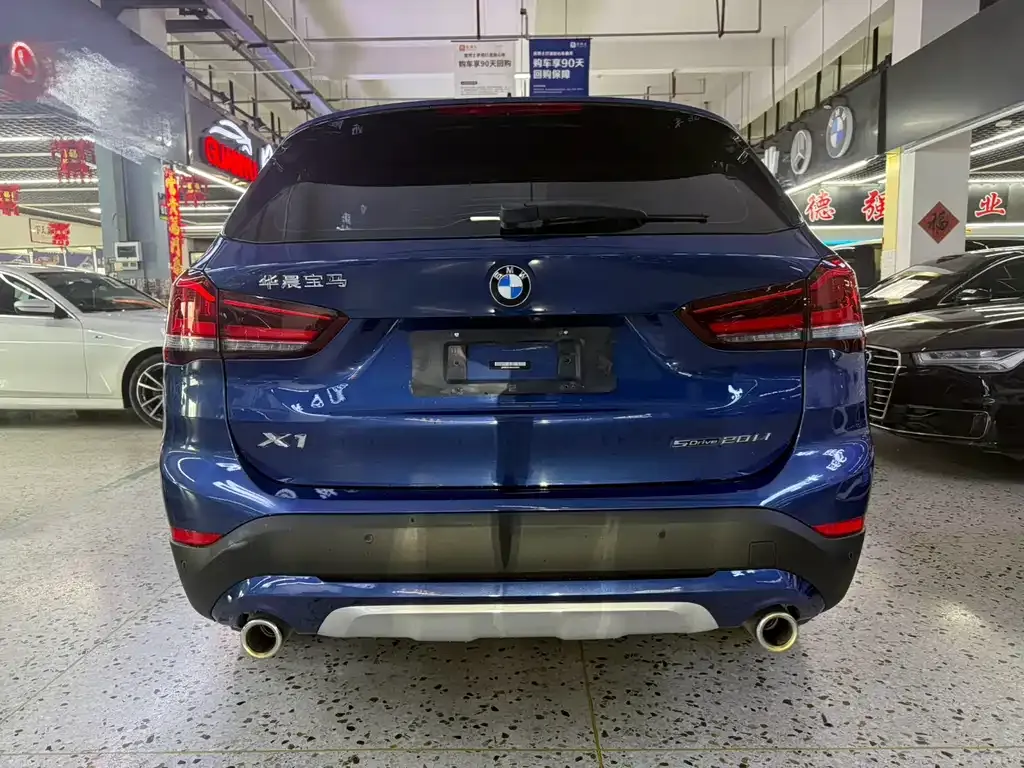 BMW X1 — фото 4