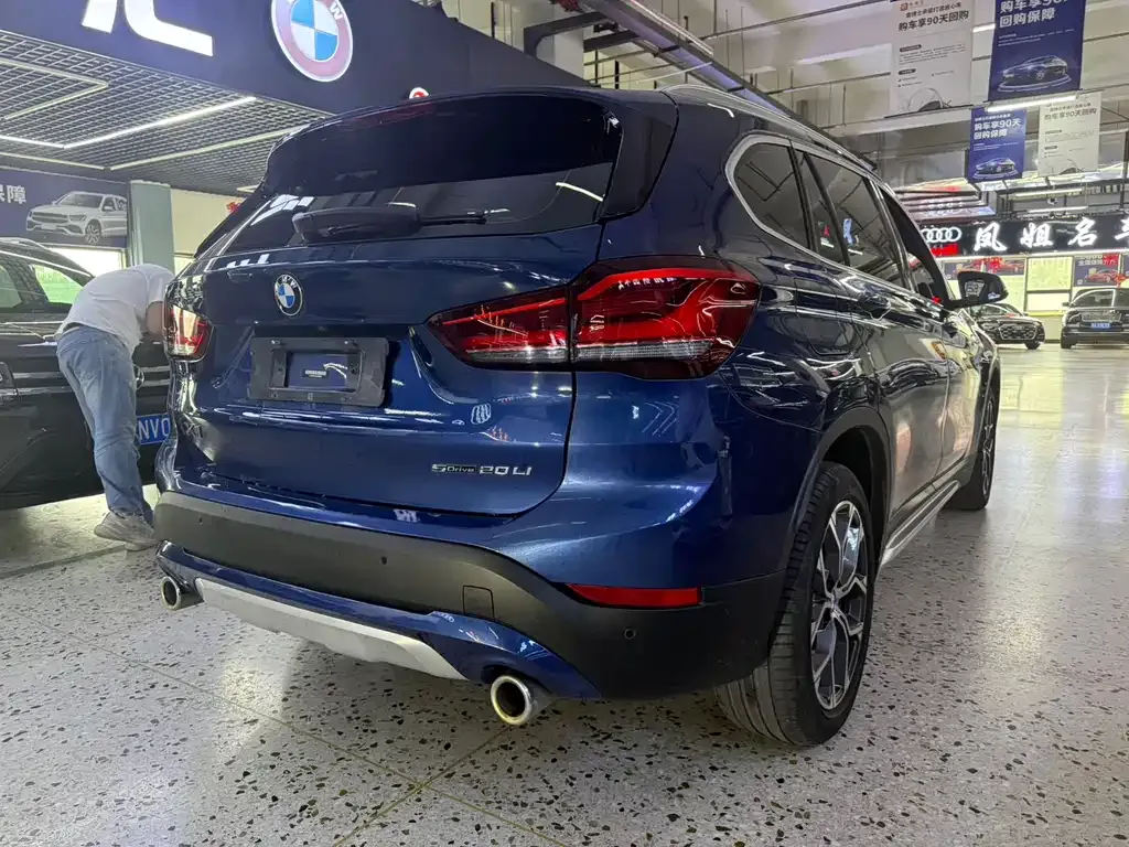 BMW X1 — фото 9