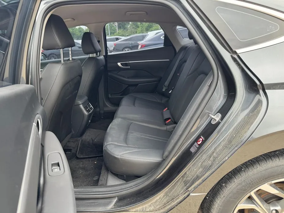 Hyundai Sonata 2023 из KR, фото 2