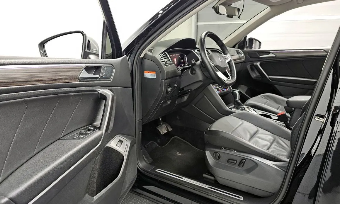 Volkswagen Tiguan 2023 из KR, фото 8