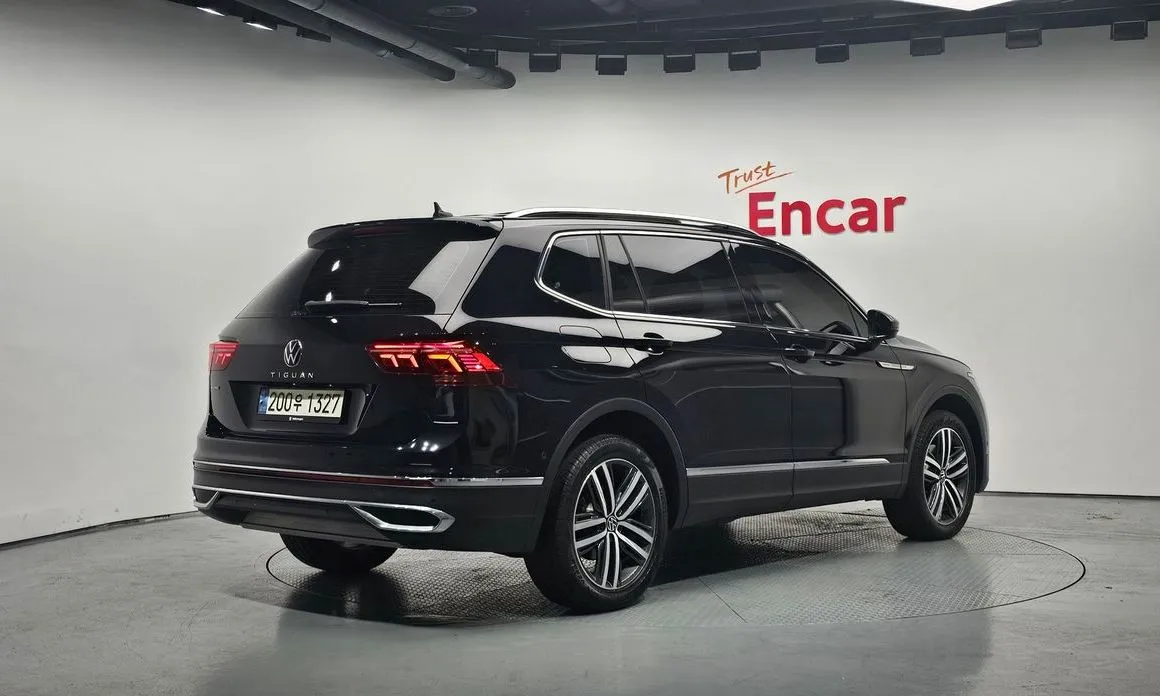 Volkswagen Tiguan 2023 из KR, фото 3
