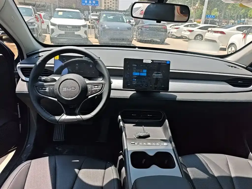 BYD Seal 05 DM-i 2026 из CN, фото 3