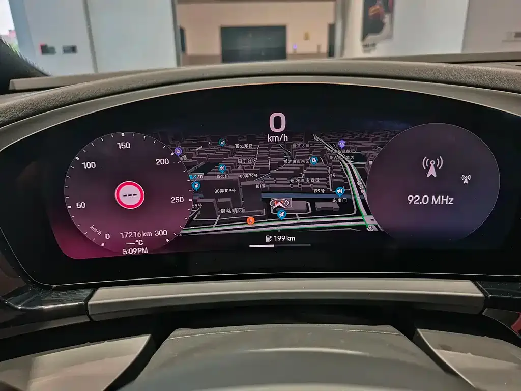 Porsche Macan EV 2025 из CN, фото 4