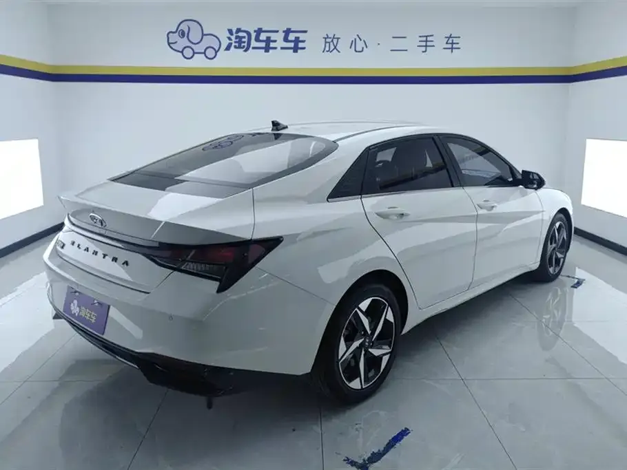 Hyundai Elantra 2023 из CN, фото 4