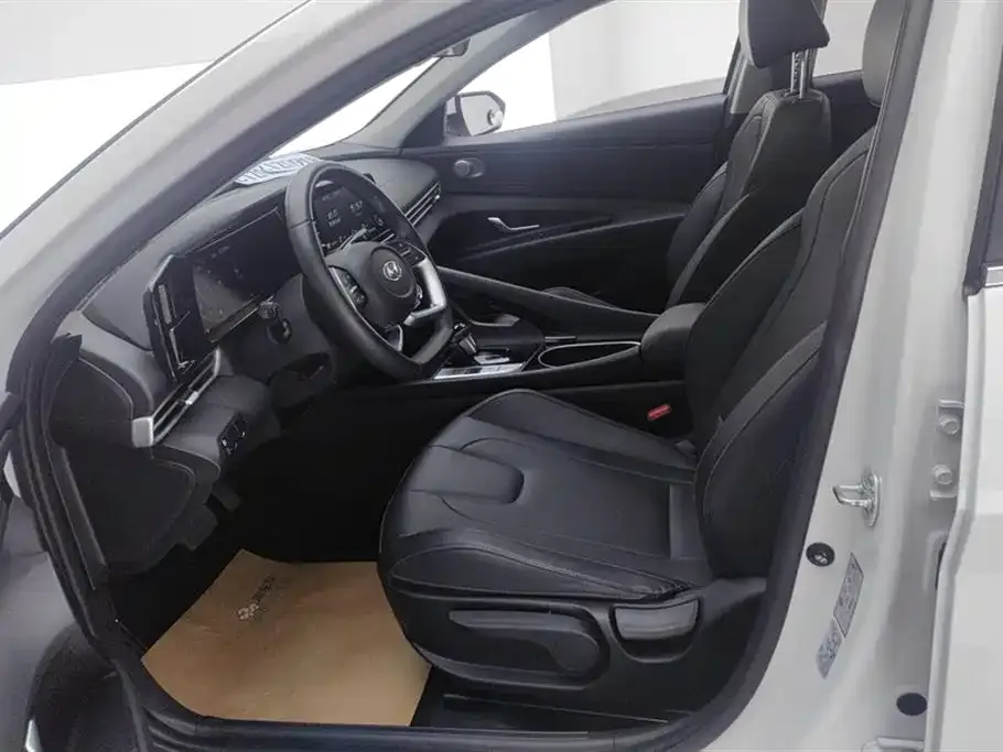 Hyundai Elantra 2023 из CN, фото 6