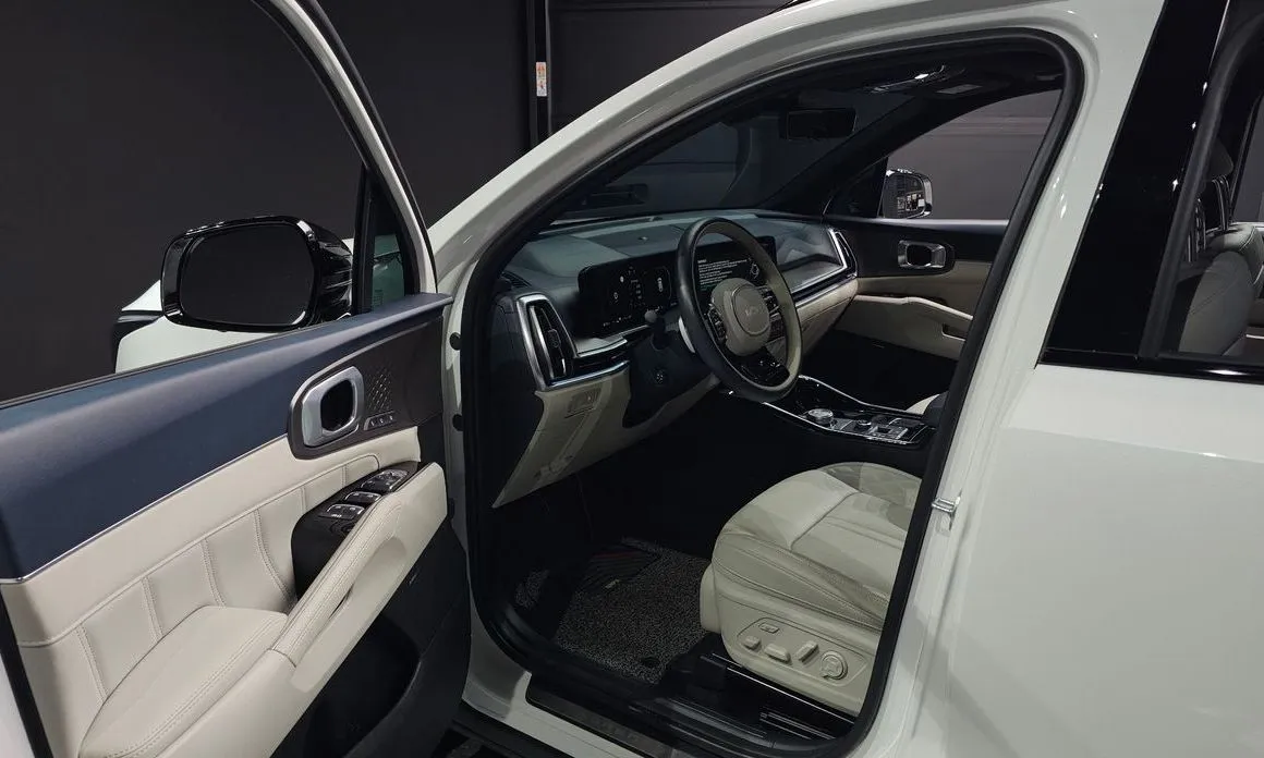 Kia Sorento — фото 6