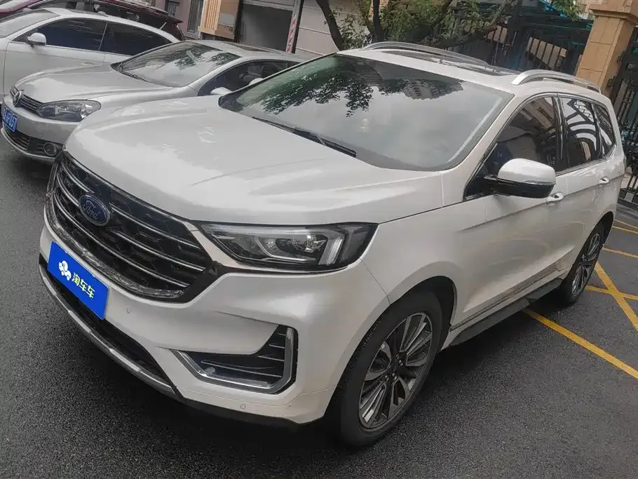 Ford Edge — фото 1
