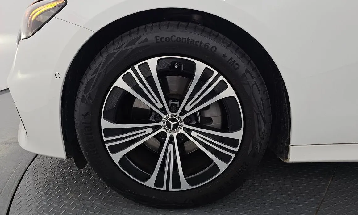 Mercedes-Benz E-Class 2025 из KR, фото 8