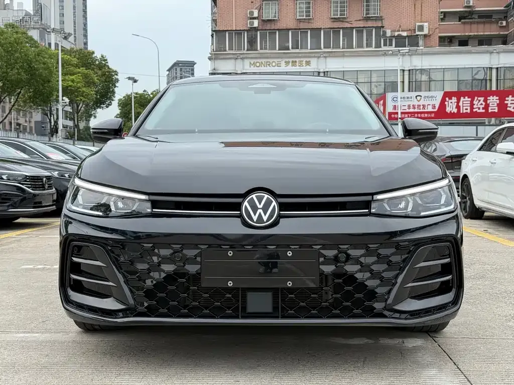 Volkswagen Passat — фото 8