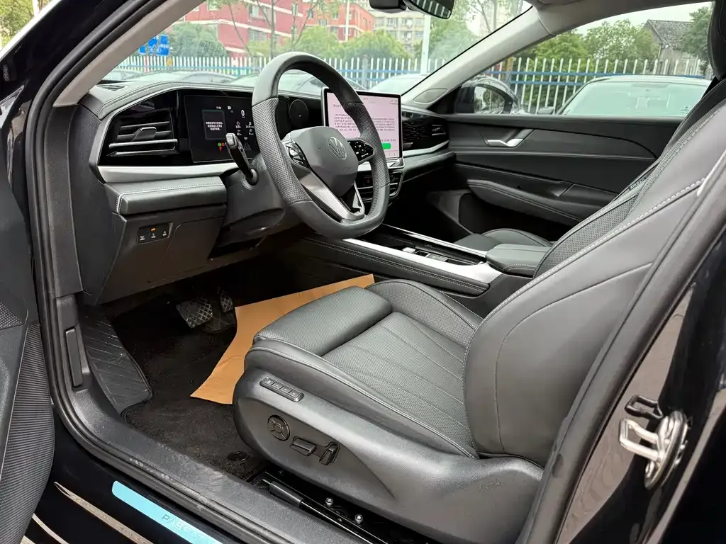 Volkswagen Passat — фото 3