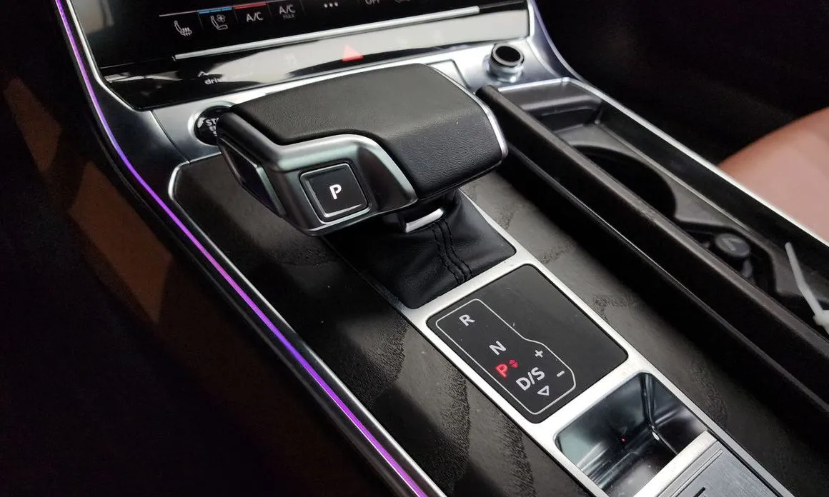 Audi A6 — фото 10