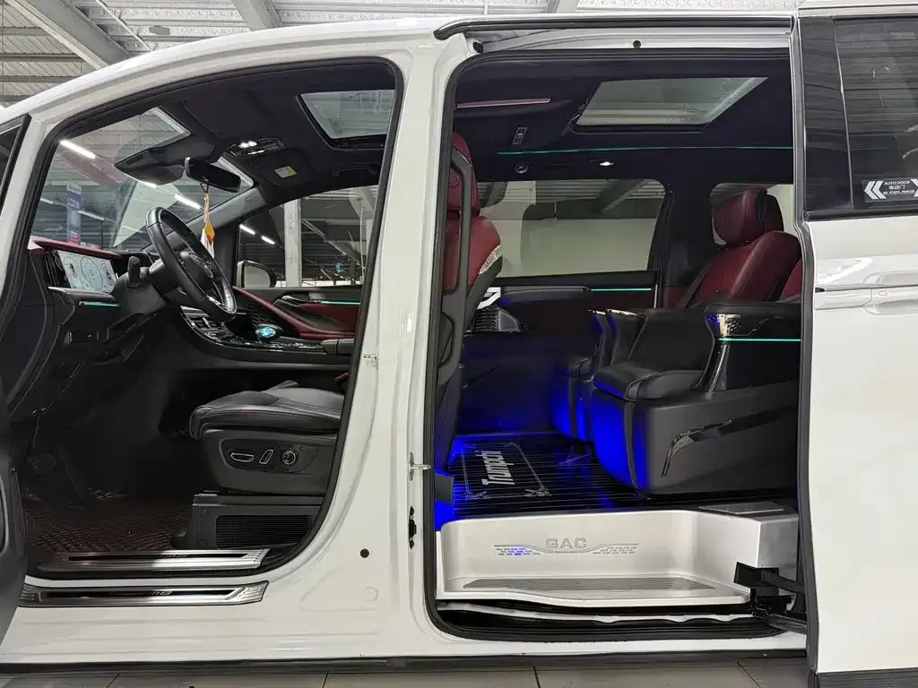 GAC Motor Trumpchi M8 — фото 2
