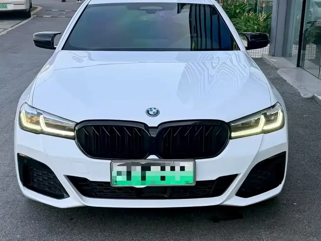 BMW 5 Series New Energy — фото 2