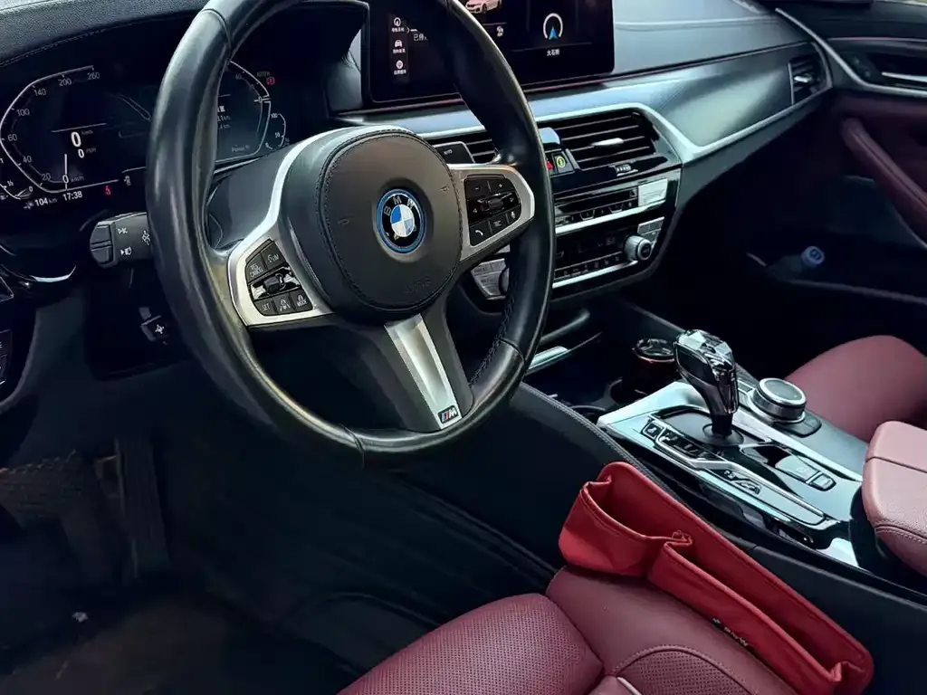 BMW 5 Series New Energy — фото 5