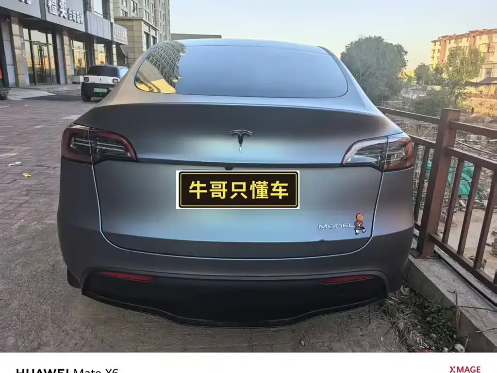 Tesla Model Y — фото 5