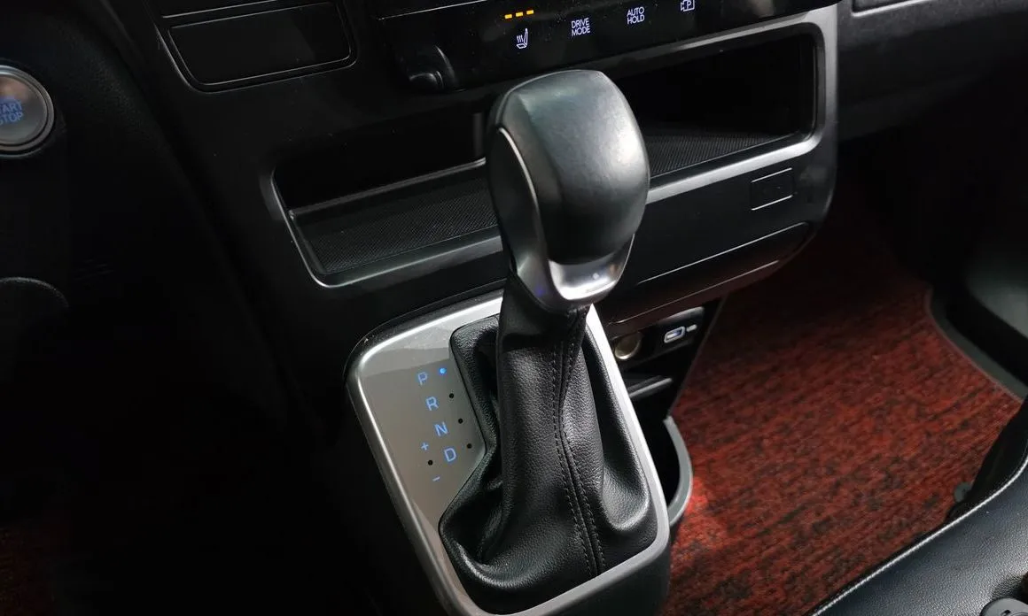 Hyundai Staria — фото 3