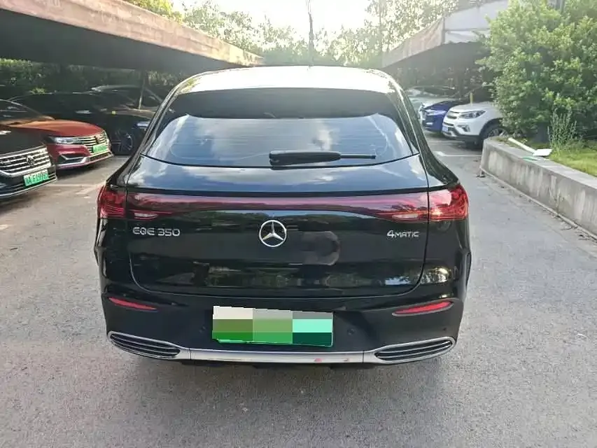 Mercedes-Benz EQE SUV — фото 3