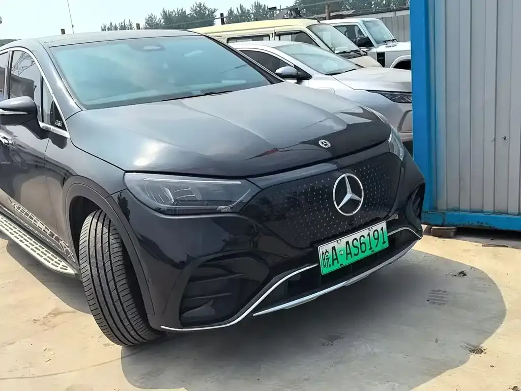 Mercedes-Benz EQE SUV — фото 10