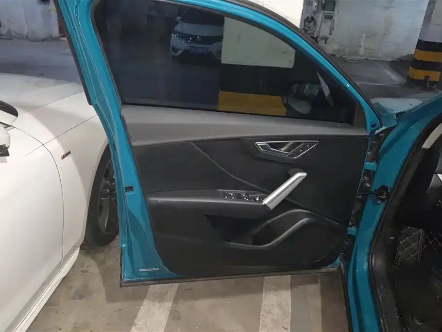 Audi Q2L 2021 из CN, фото 5