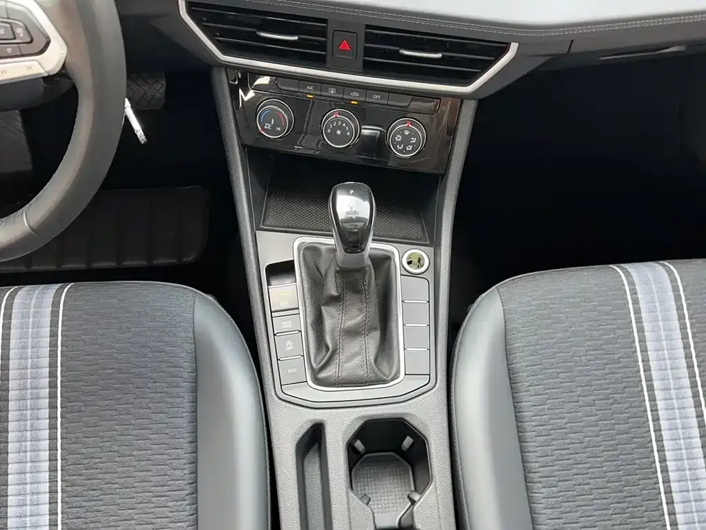 Volkswagen Sagitar 2023 из CN, фото 4