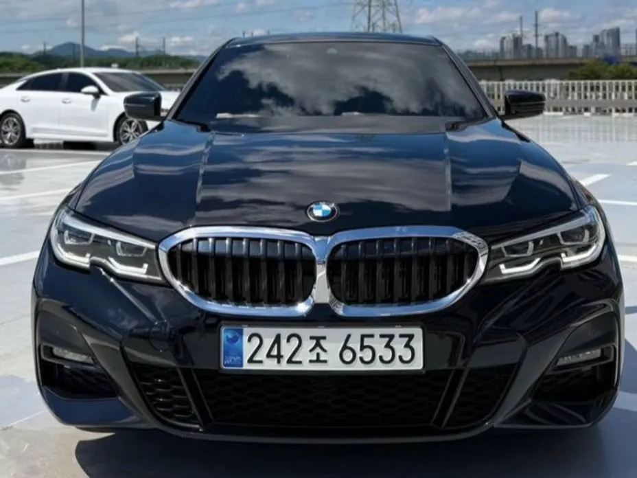 BMW 3-Series 2022 из KR, фото 2