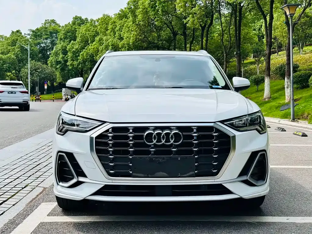 Audi Q3 — фото 6