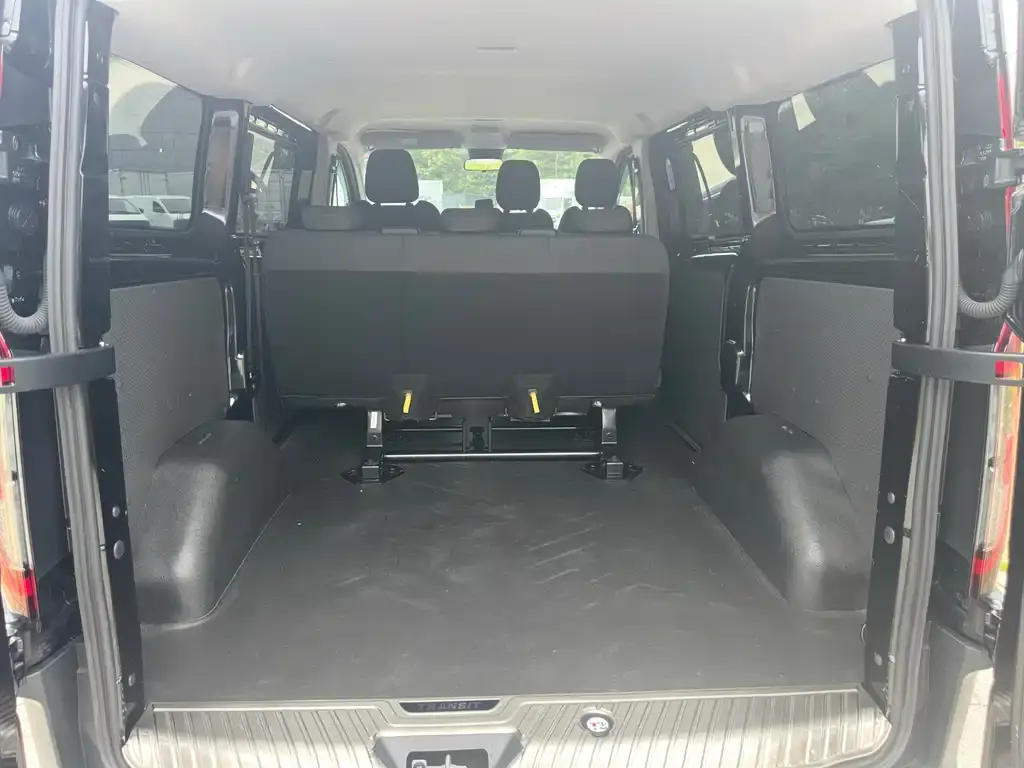 Ford Transit 2023 из CN, фото 8