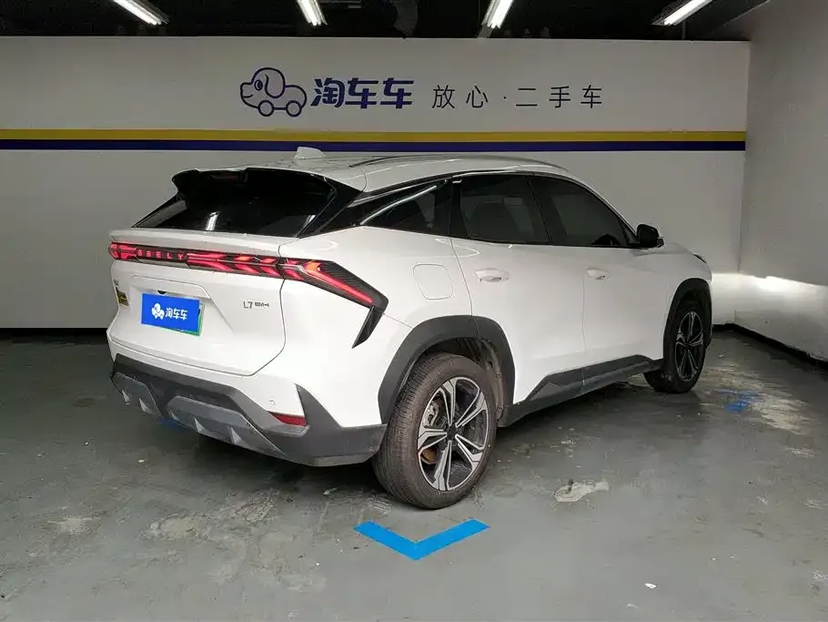 Geely Galaxy L7 — фото 3
