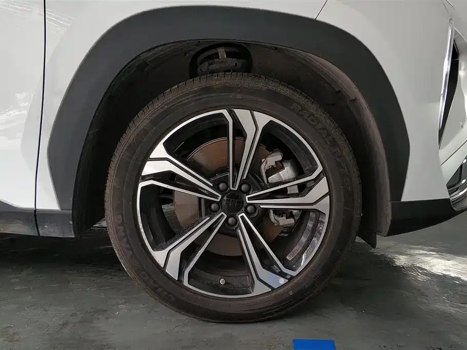 Geely Galaxy L7 — фото 10