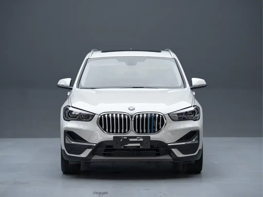 BMW X1 — фото 7