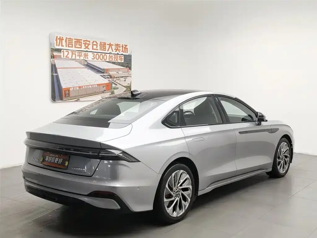 Lincoln Z 2024 из CN, фото 2