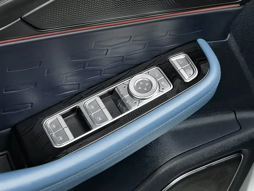 Lincoln Z 2024 из CN, фото 10