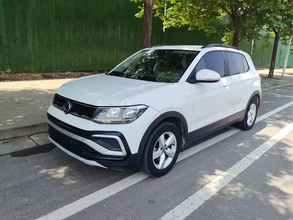Volkswagen T-Cross — фото 1
