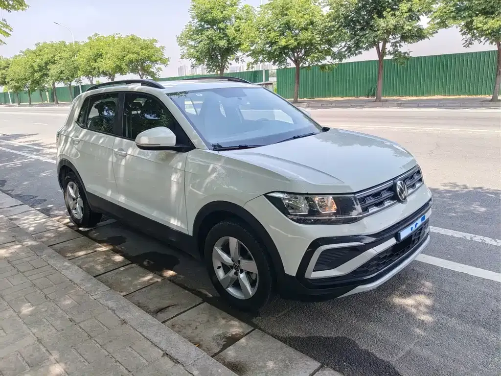 Volkswagen T-Cross — фото 10