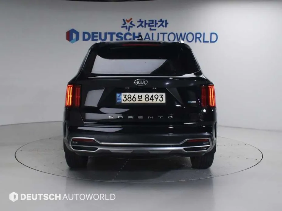 Kia Sorento — фото 10