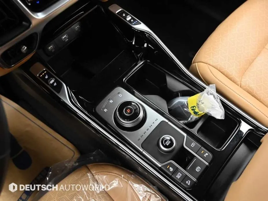 Kia Sorento — фото 8