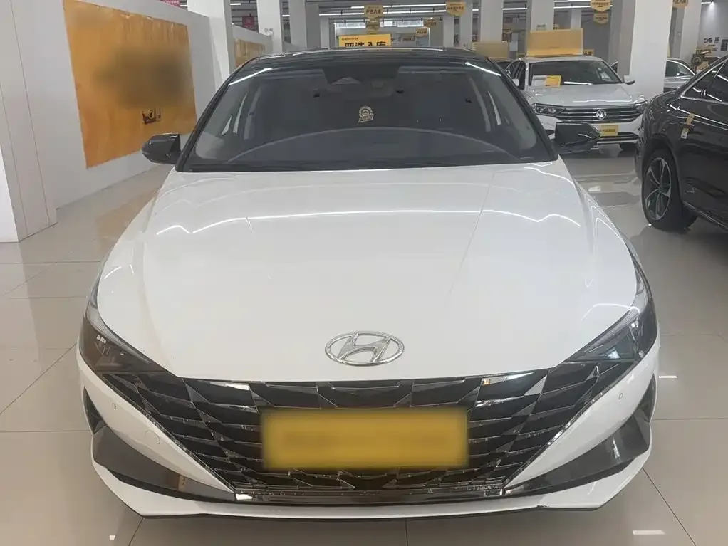 Hyundai Elantra 2023 из CN, фото 8